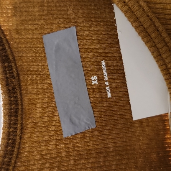 None 4/$10 - Picture 4 of 5